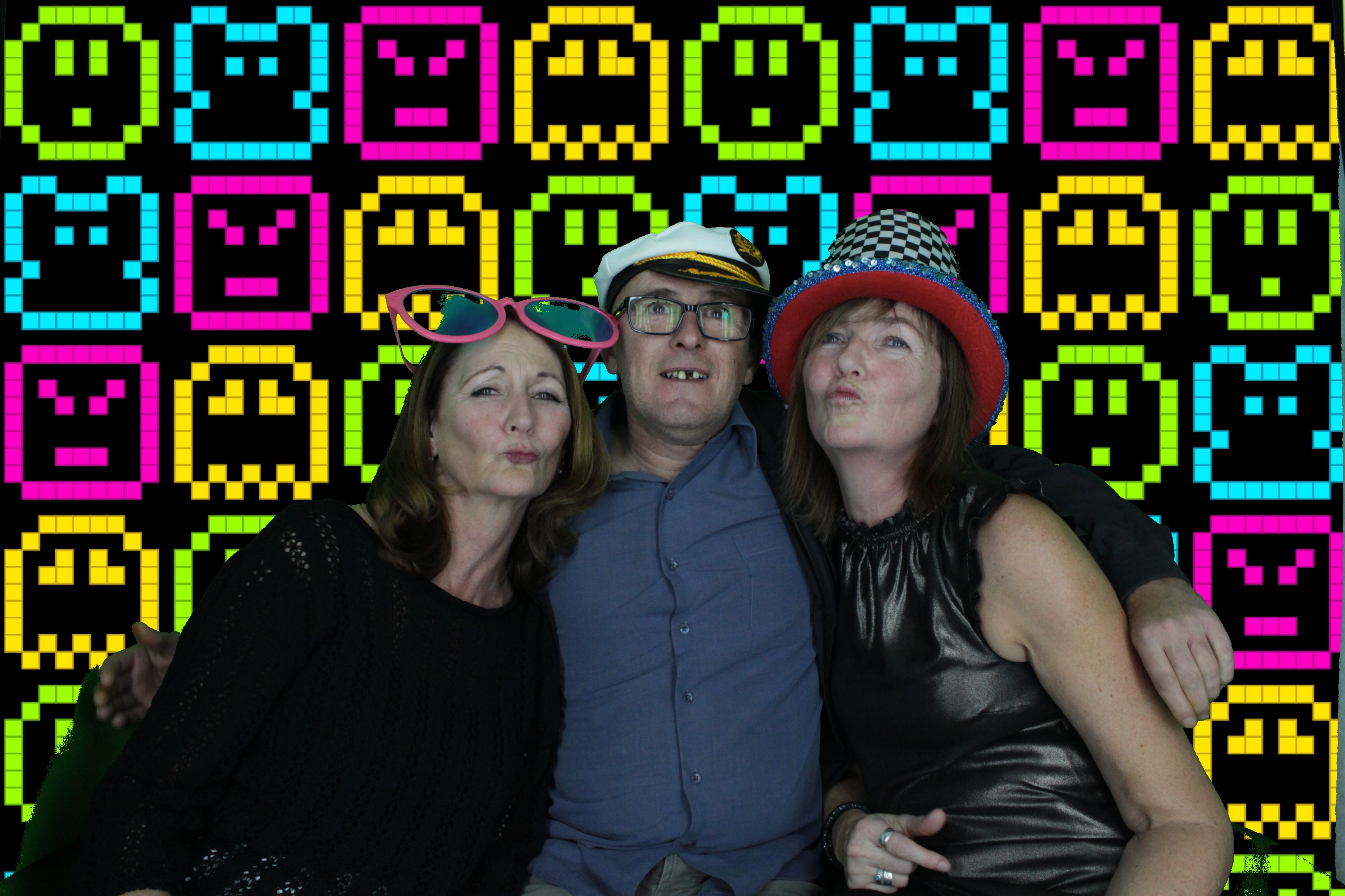 Simon's 50th Birthday | View more photos from the event at gallery.myphotoboothexperience.co.uk/u/MyPhotoBoothExperienceLtd/Simons-50th-Birthday